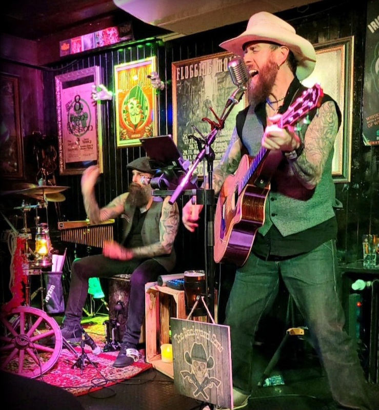 Sommer Special mit The Backyard Sons