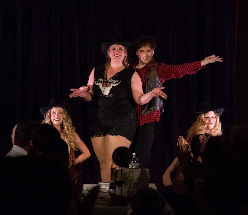 Musical Dinner Show - The Musical Sound of Showtime