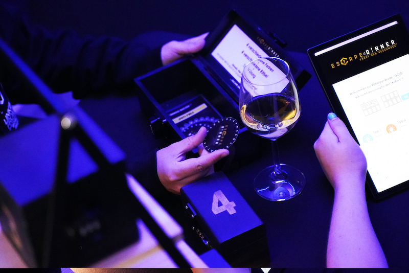 ESCAPE TO THE DINNER - Knack den Geschmack